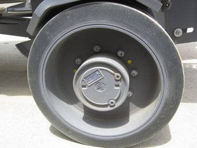 維特根W100H銑刨機(jī)實(shí)心輪胎 銑刨機(jī)專用輪胎 三一銑刨機(jī)實(shí)心胎